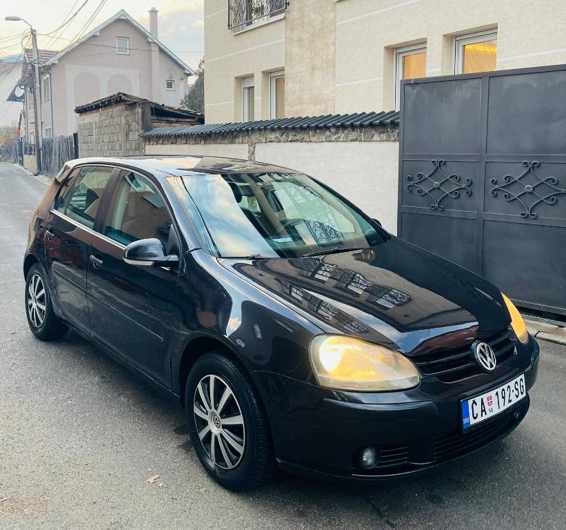 vw-golf-5-19-tdi-2003-dizel-multimedija-alu-felne-novi-pazar