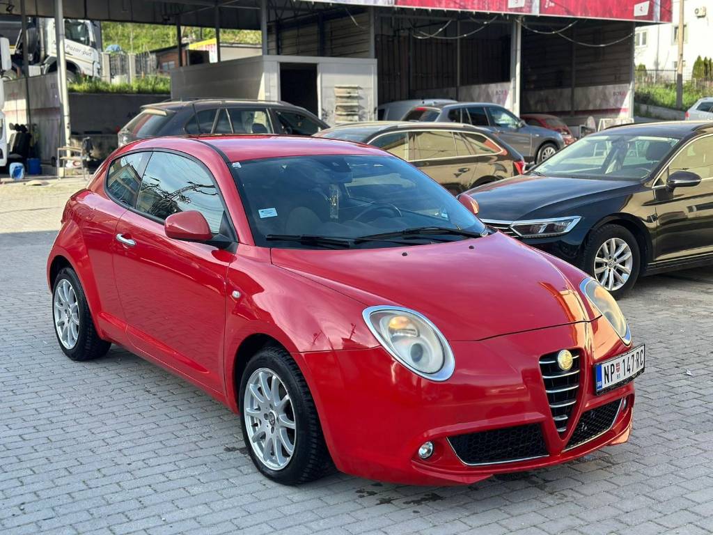 alfa-romeo-mito-14-benzin-2008-crvena-odlican