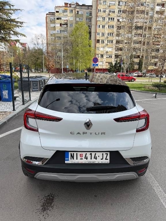 renault-captur-big-4