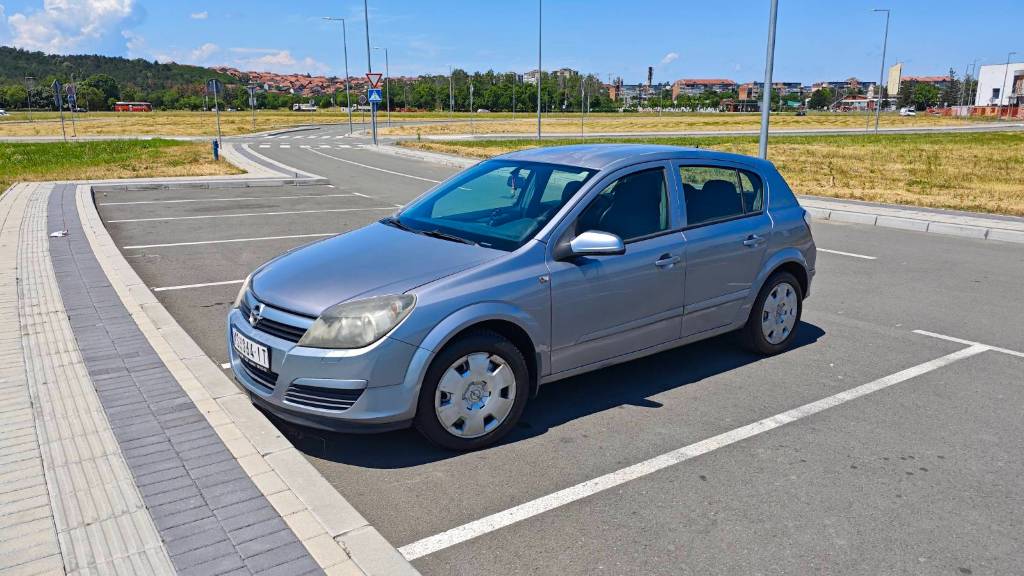 opel-astra-h-14