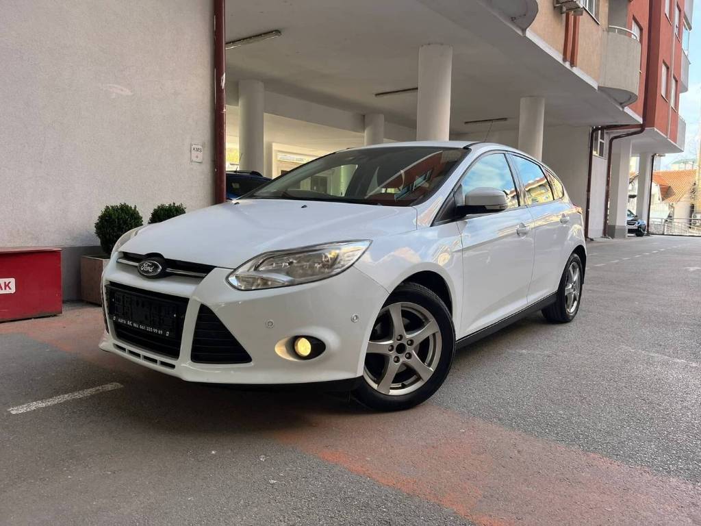 ford-focus-10-gtdi-titanium-ch-2014-godiste