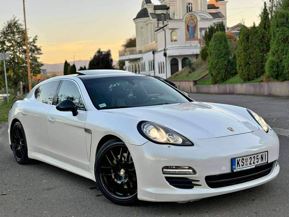 porsche-panamera-48