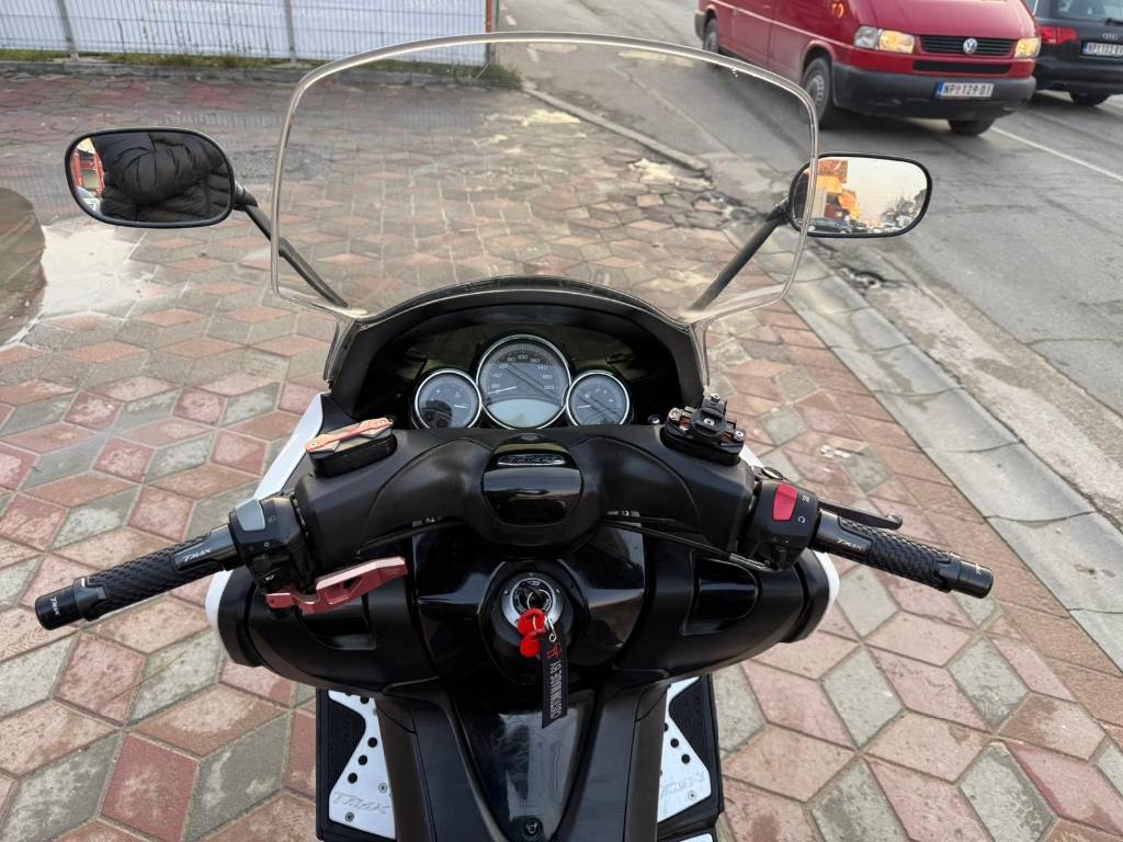 yamaha-t-max-big-6