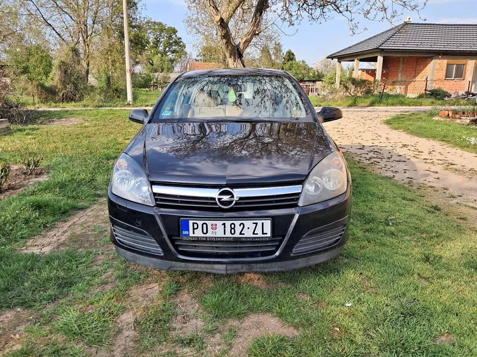 astra-h-17-dizel-2004-god-reg-do-11-meseca-tel