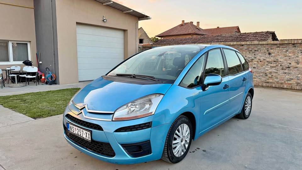 citroen-c4-picasso-16hdi