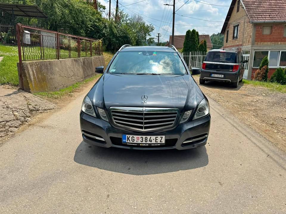 2012-mercedes-benz-e-class