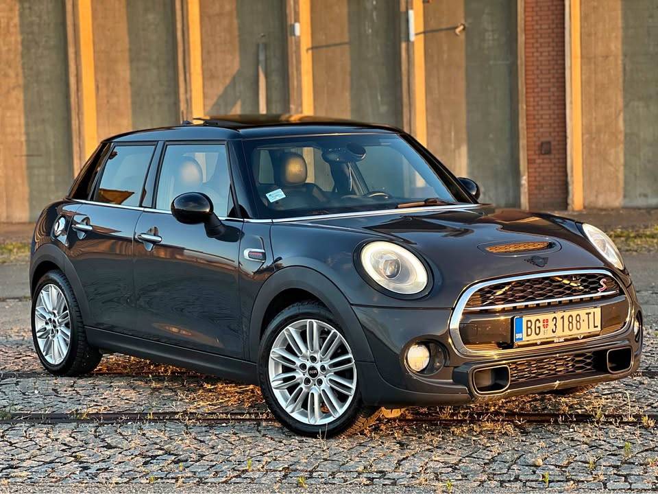 mini-cooper-s-panoharman
