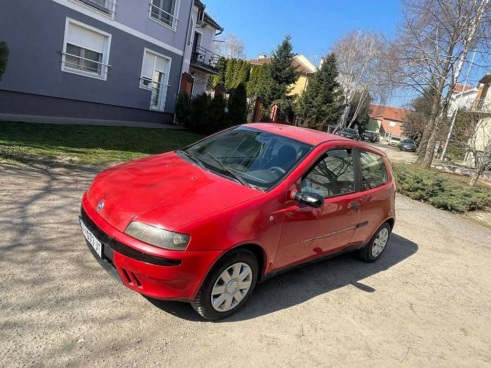 fiat-punto-12-bezin-big-4