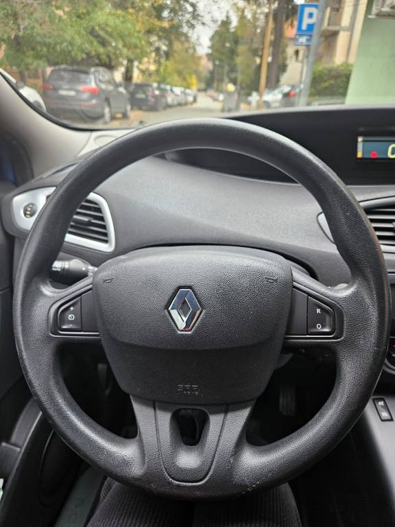 renault-scenic-14tce-big-9