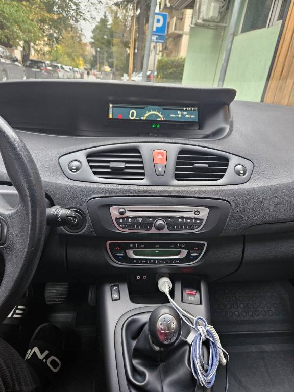 renault-scenic-14tce-big-10