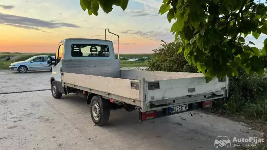 prodaje-se-iveco-daily-big-12