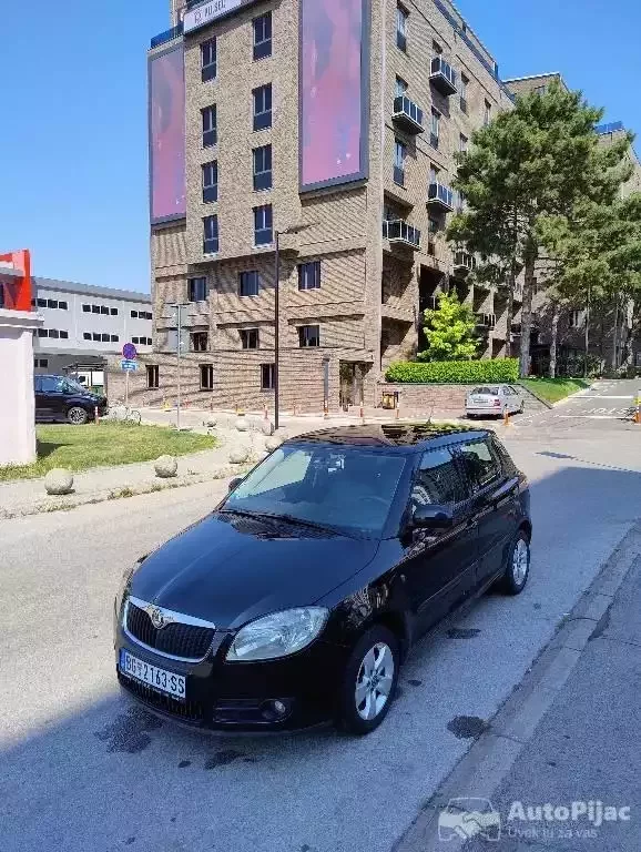 skoda-fabia-12-benzin-gas-big-3