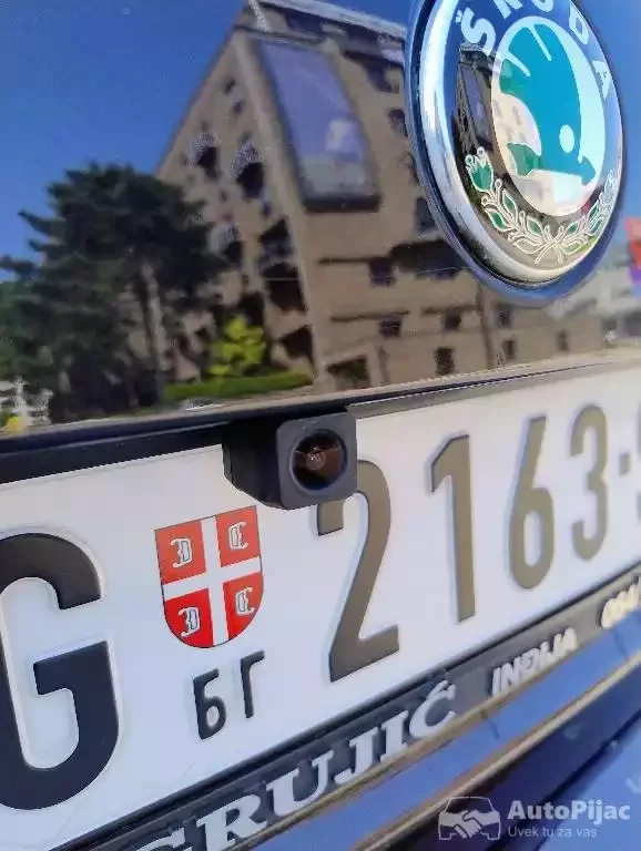 skoda-fabia-12-benzin-gas-big-11
