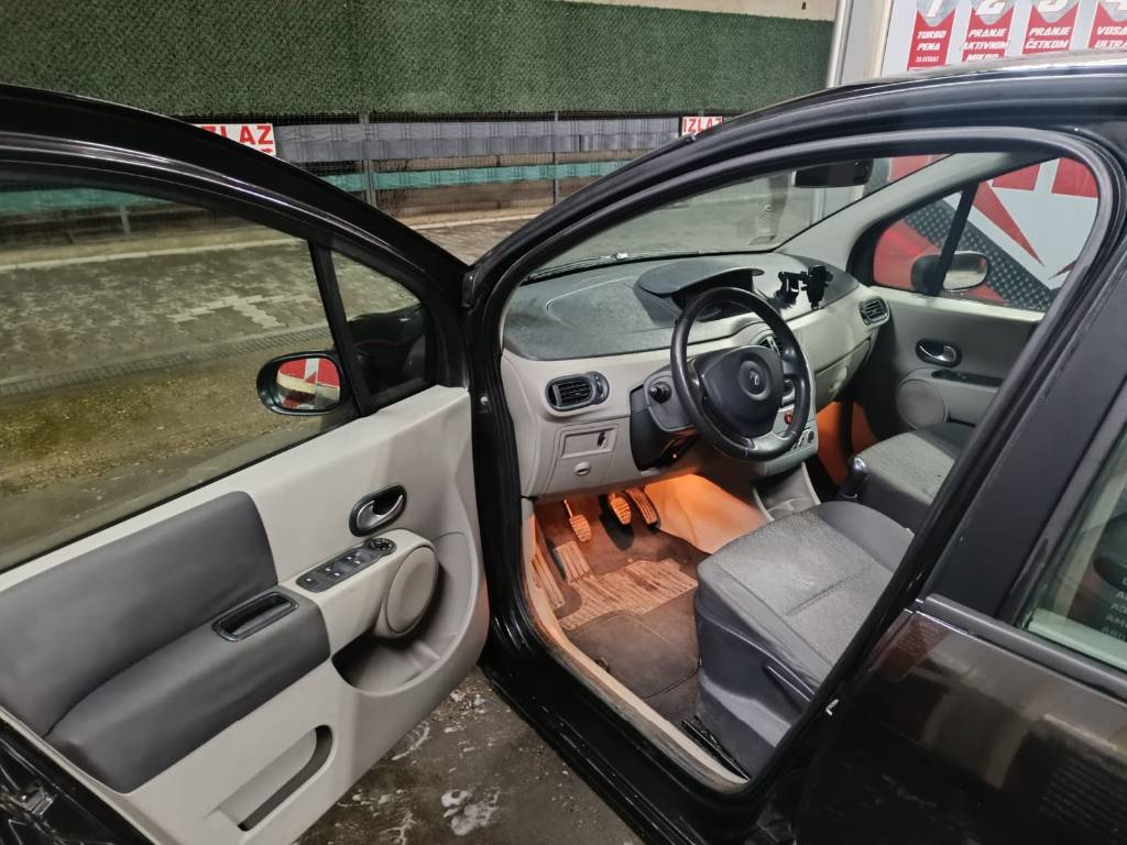 renault-modus-big-14