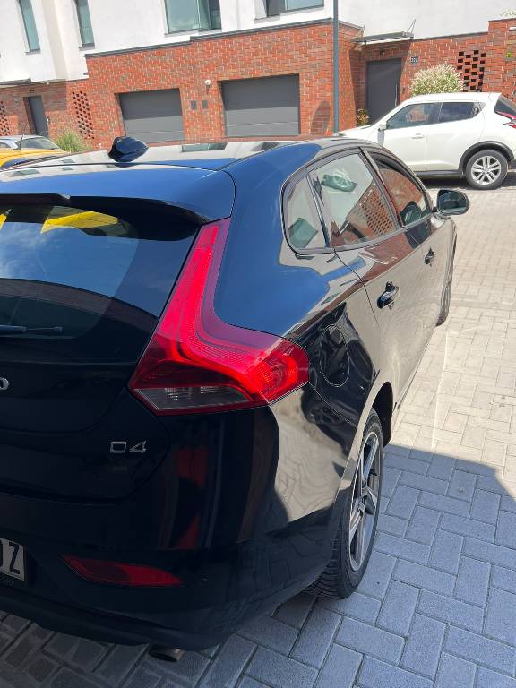 volvo-v40-d4-big-5