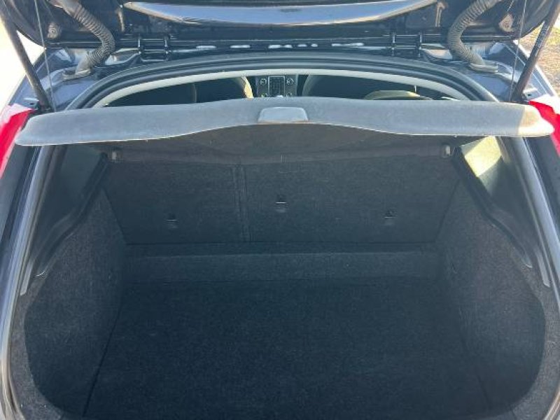 volvo-v40-d4-small-10