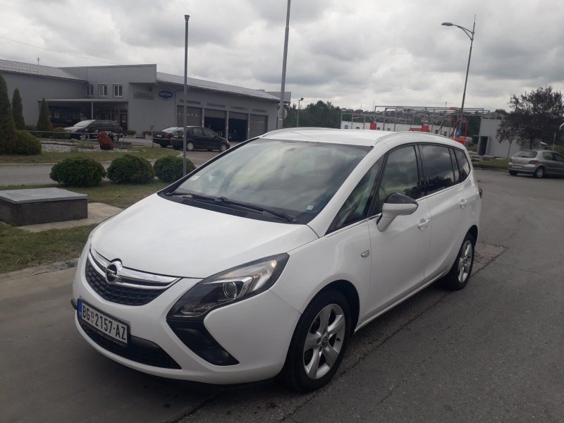 zafira-c
