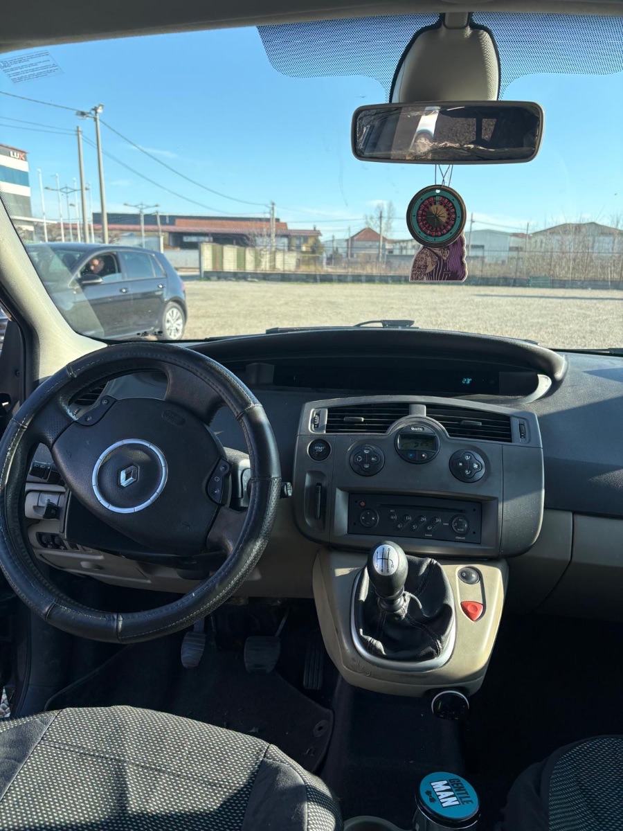 reno-scenic-reg-19dci-big-4